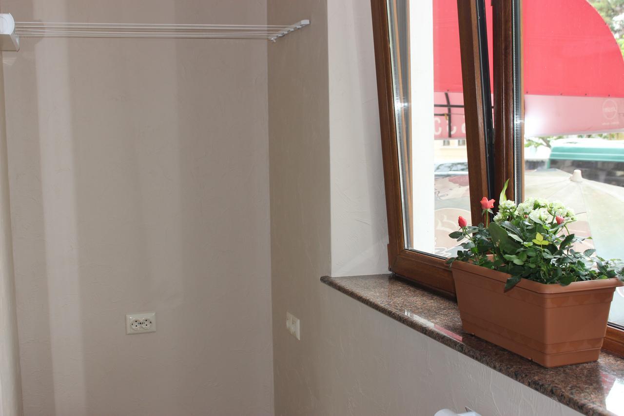Apartment Anzi Batumi Bagian luar foto