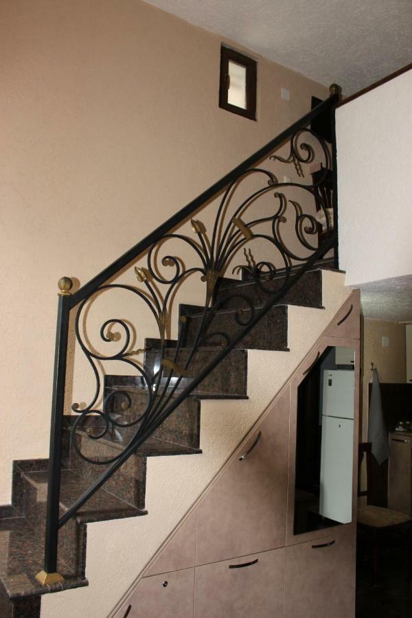 Apartment Anzi Batumi Bagian luar foto