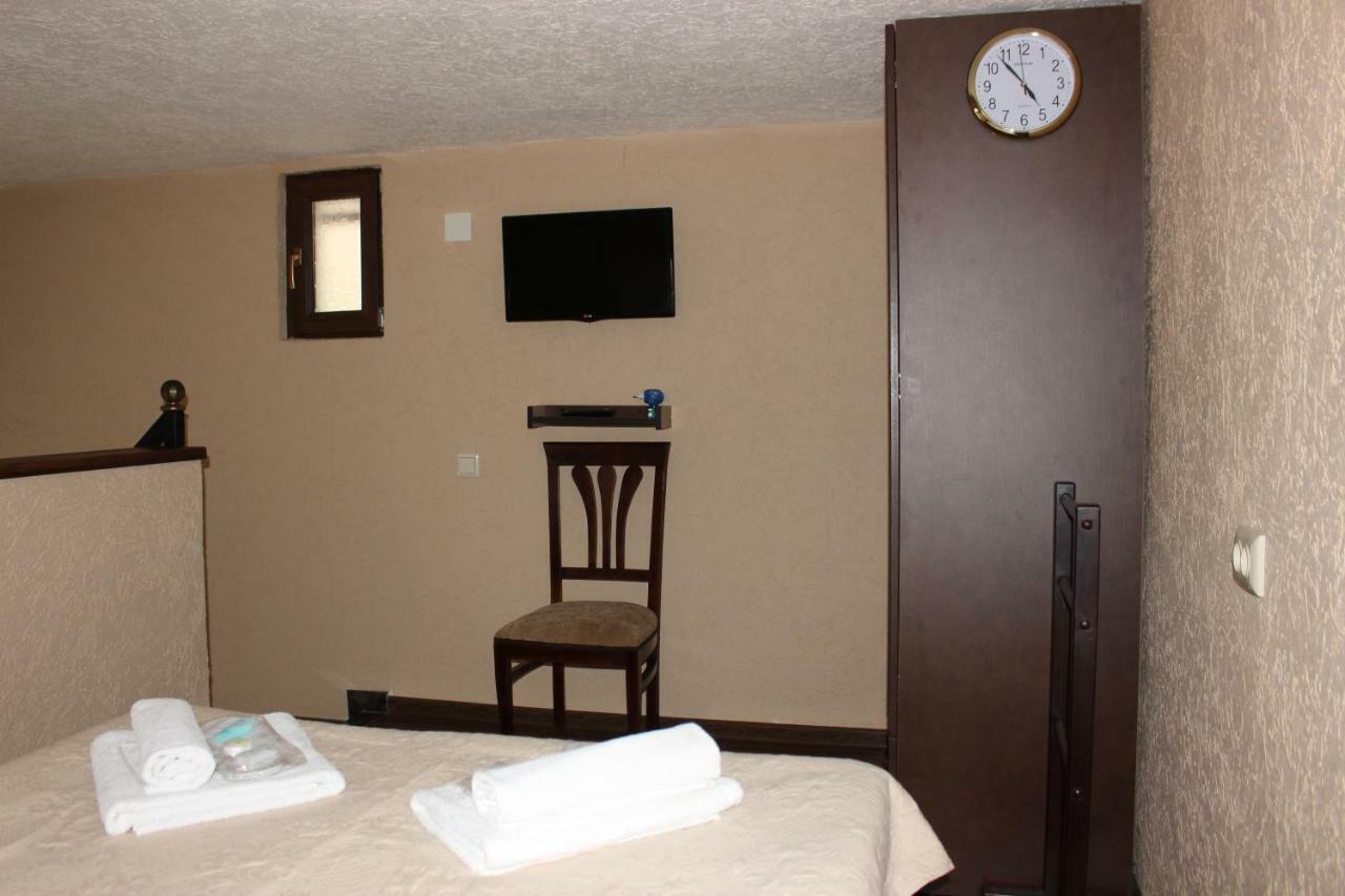 Apartment Anzi Batumi Bagian luar foto